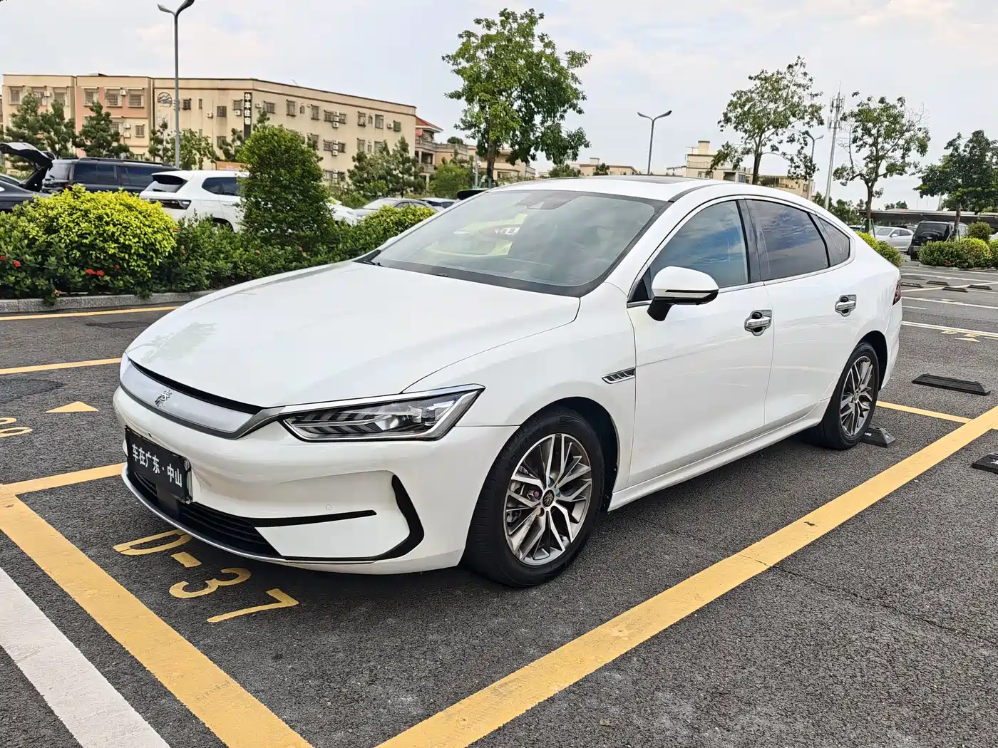 Фото 1 - BYD Qin PLUS