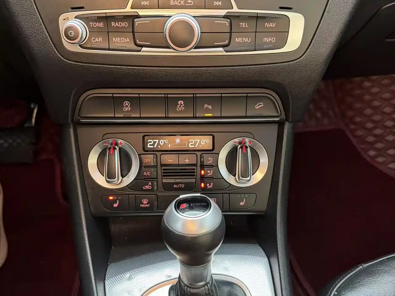 Audi Q3 2015 35 TFSI quattro Technology фото 10