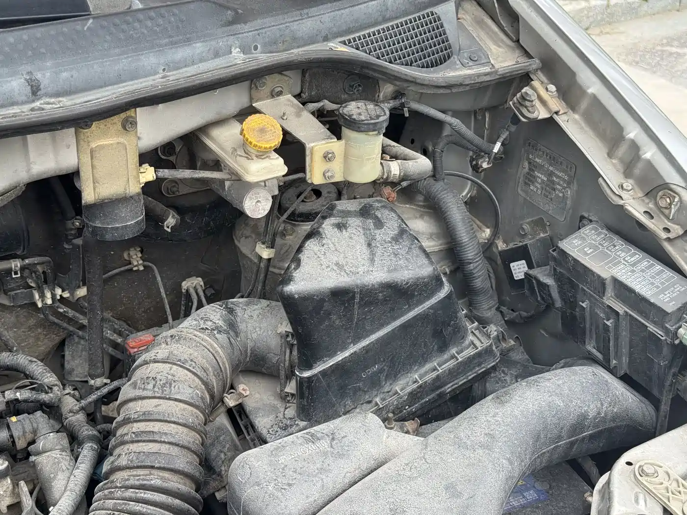 Dongfeng Yuxuan 2010 2009 2.0L Manual Luxury