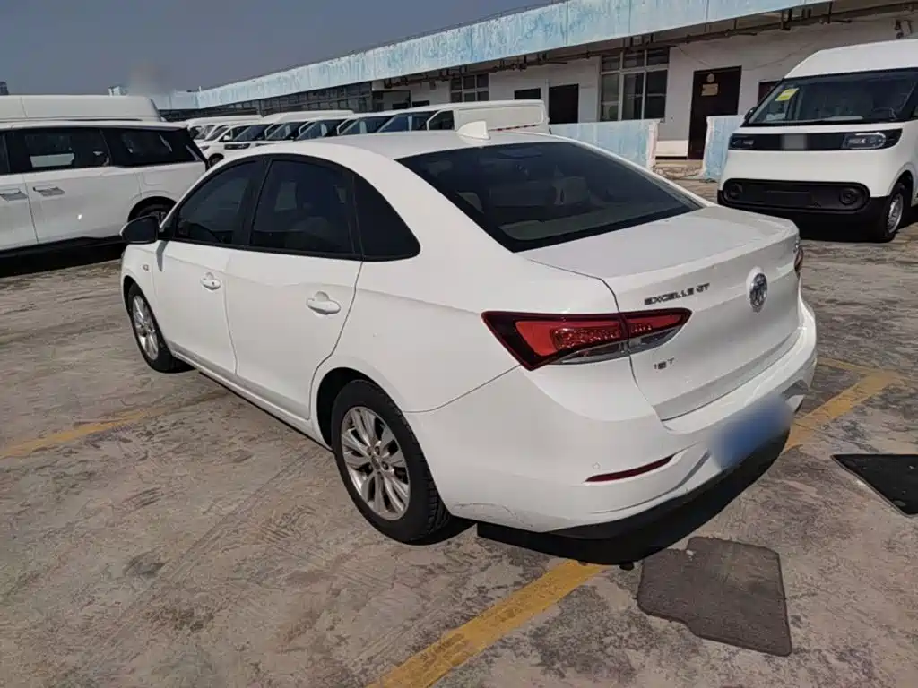 Фото 5 - Buick Excelle