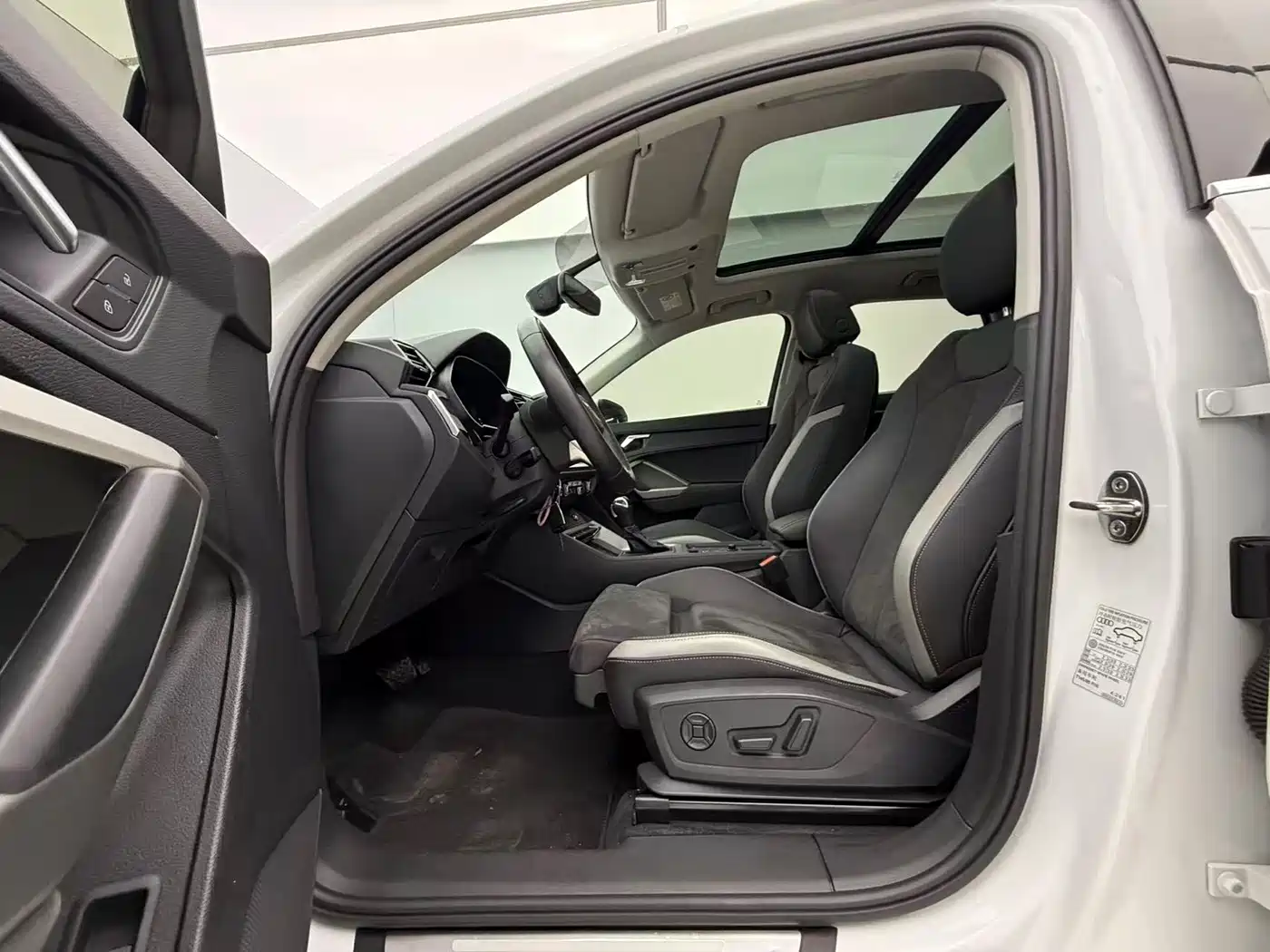 Audi Q3 2022 35 TFSI Progressive Dynamic фото 10