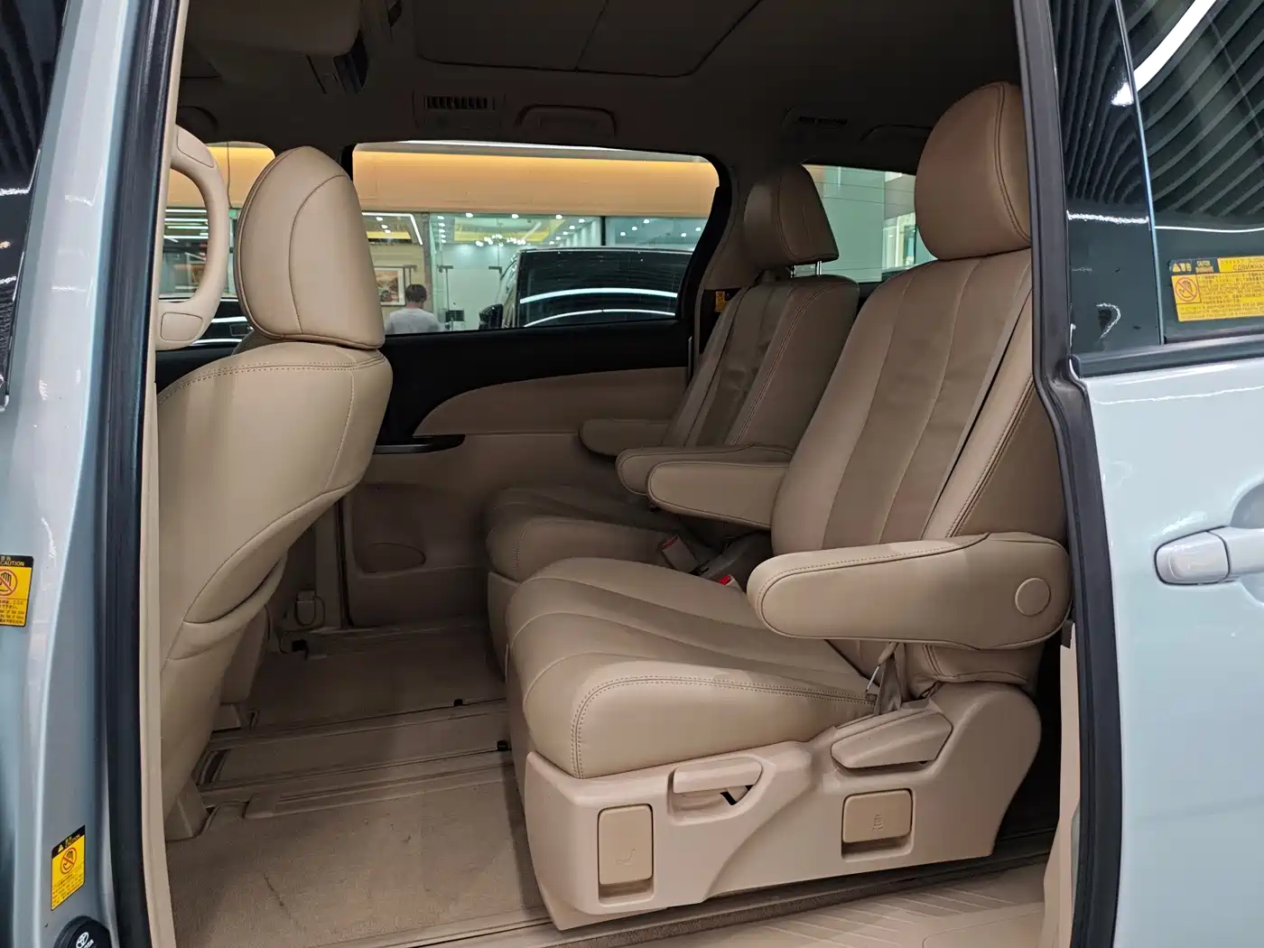 Toyota Previa 2014 2012 2.4L 7-Seater Luxury Edition