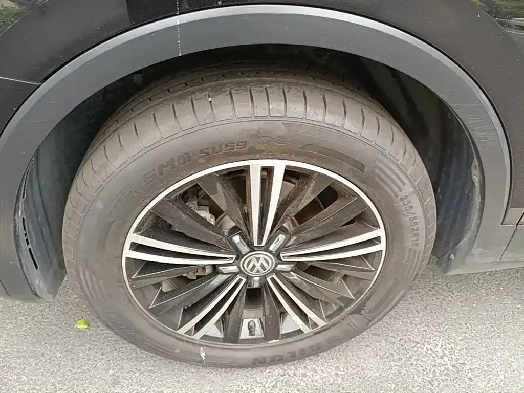 Volkswagen Tiguan L 2019 Facelift 280TSI Auto 2WD Panorama Comfort China VI фото 23