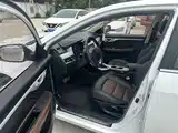 Фото 22 - Geely Vision