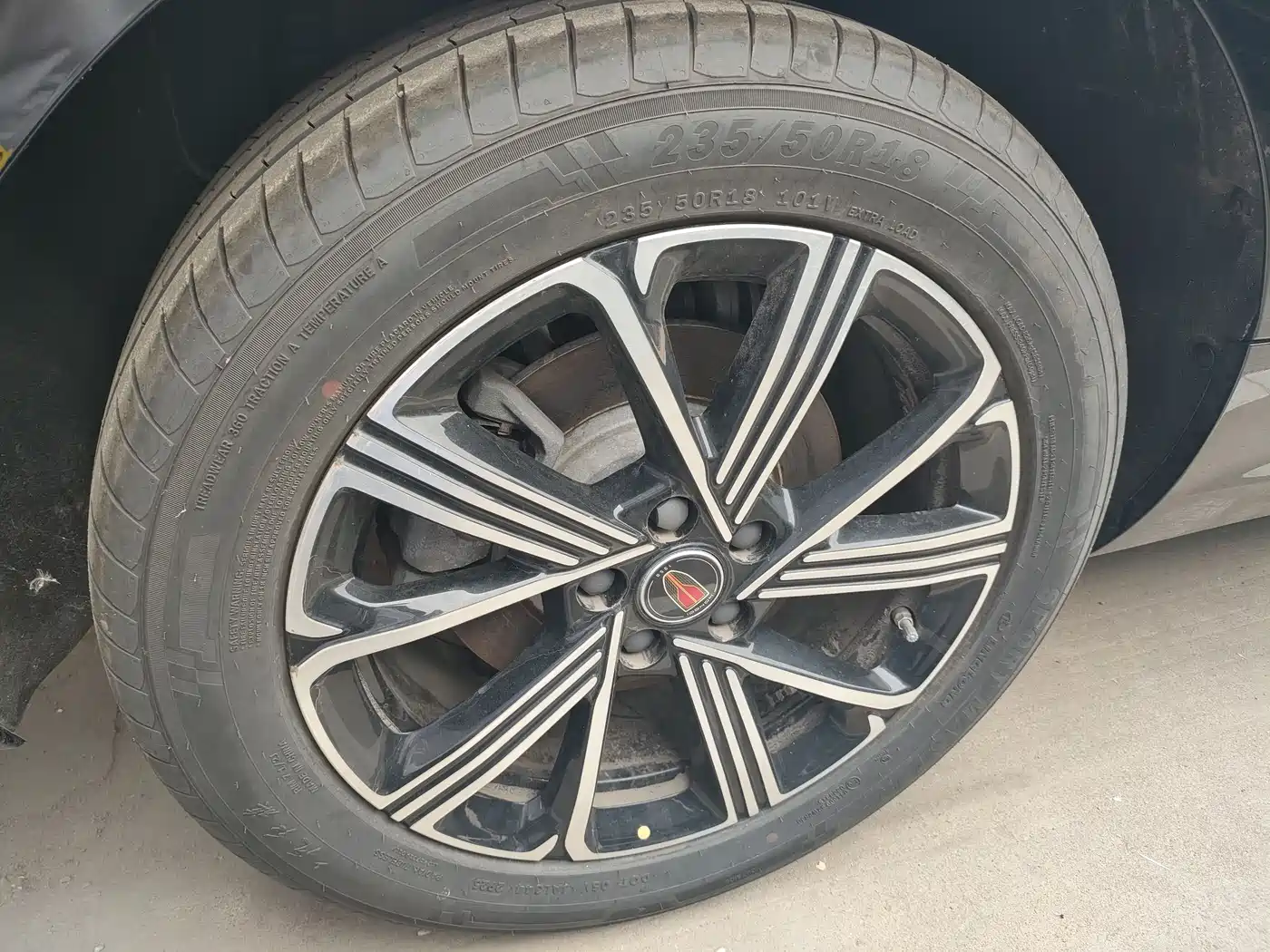 Hongqi H5 PHEV 2025 130 Super Hybrid Edition фото 11