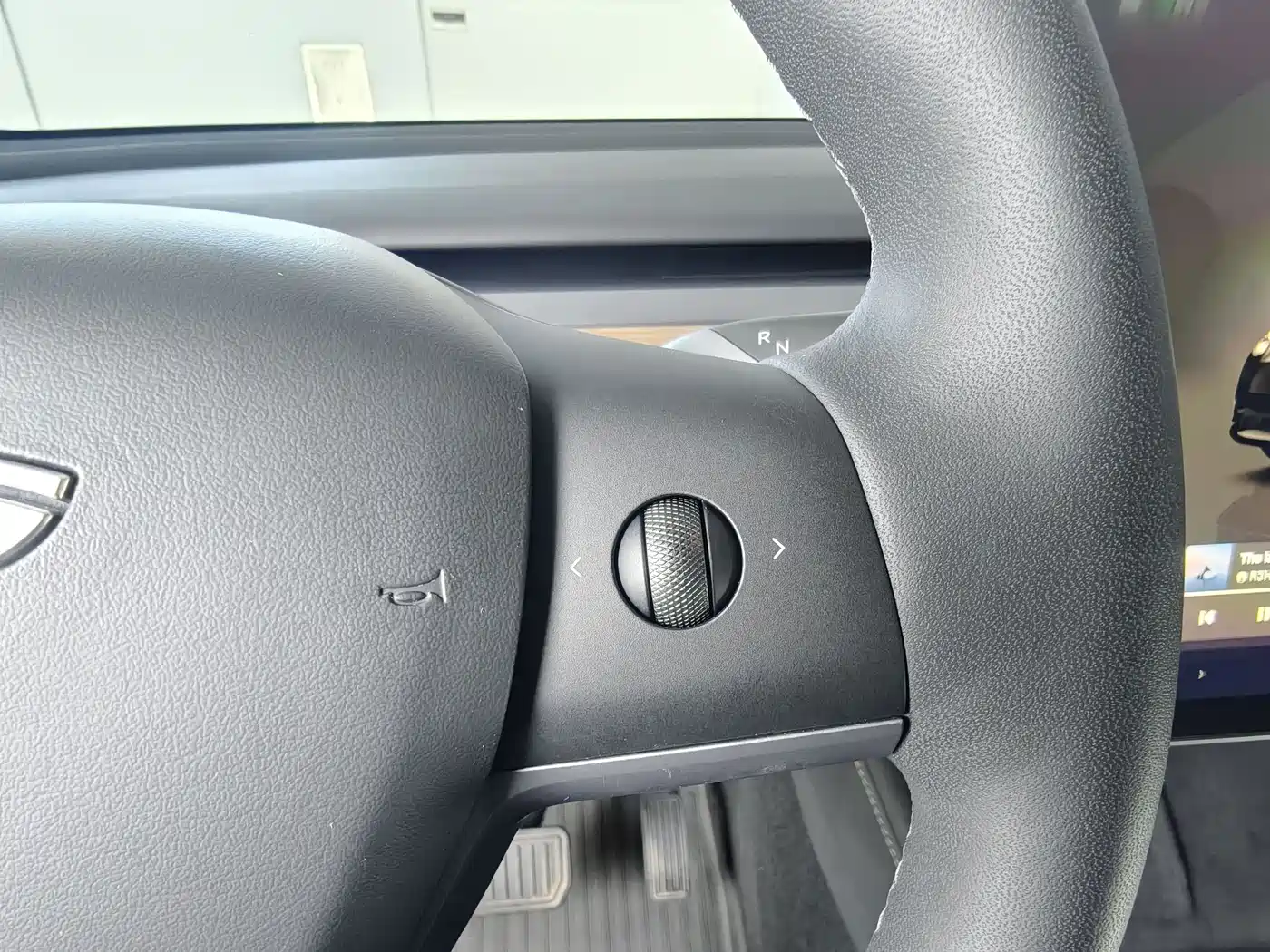 Фото 6 - Tesla Model Y