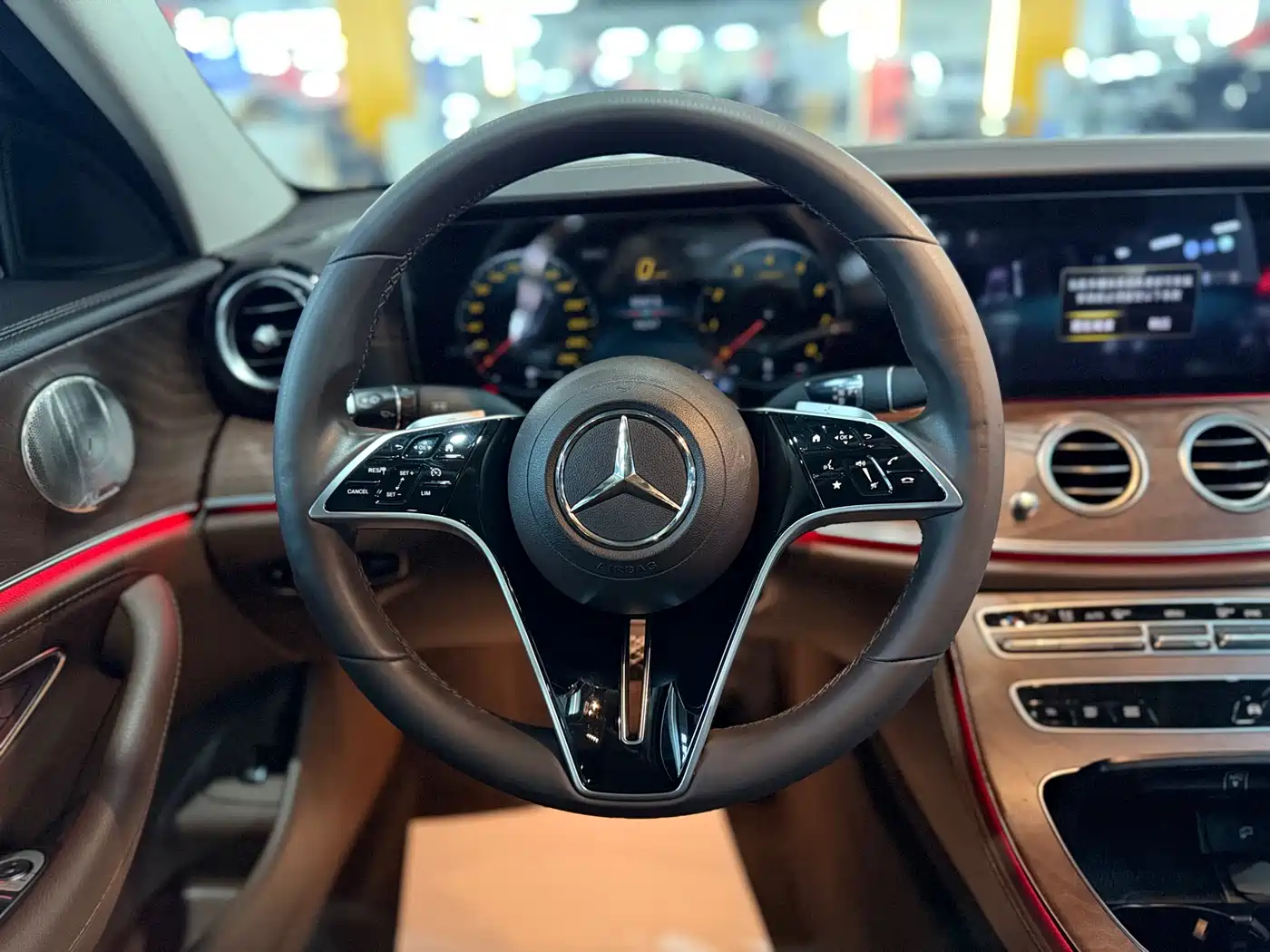 Mercedes-Benz E-Class 2023 E 300 L Luxury фото 8