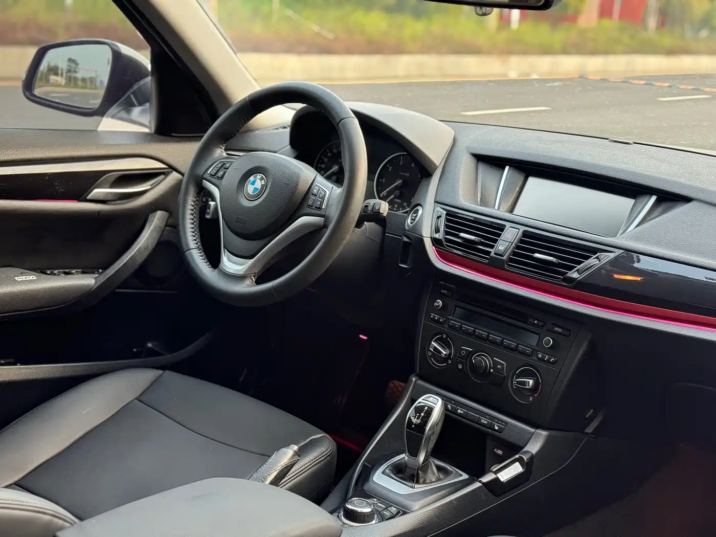 BMW X1 2015 Model sDrive18i Fashion Advanced Edition фото 18