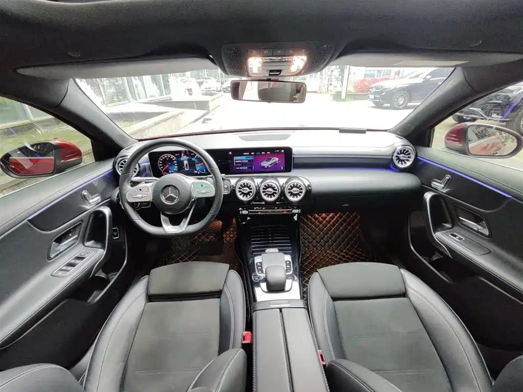 Mercedes-Benz A-Class 2019 A 200 L Sport Sedan фото 10