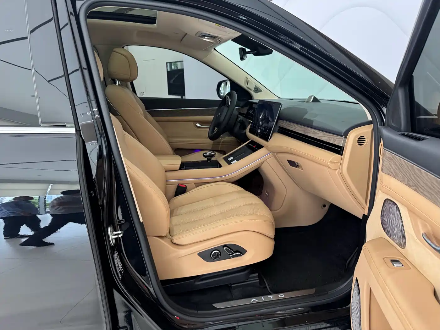 AITO Wenjie AITO M7 2022 1.5T AWD Luxury Edition фото 10