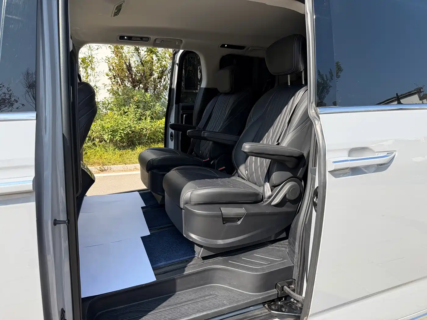 Maxus Maxus G90 2023 2023 2.0T Starlight 7-seater