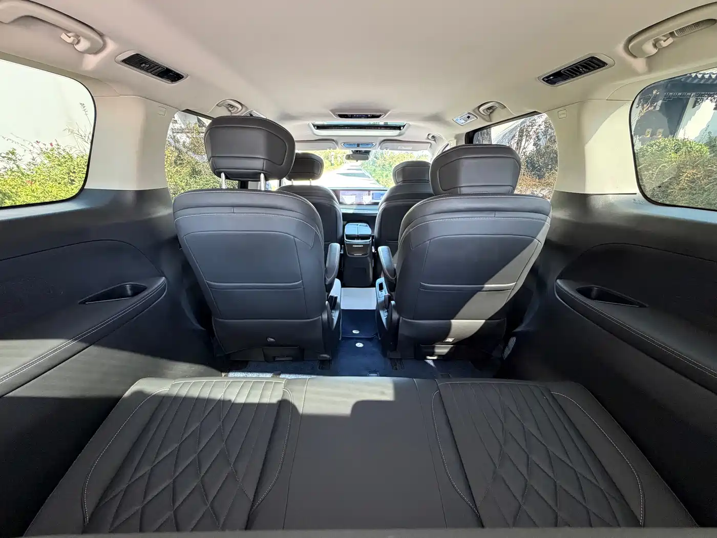 Maxus Maxus G90 2023 2023 2.0T Starlight 7-seater