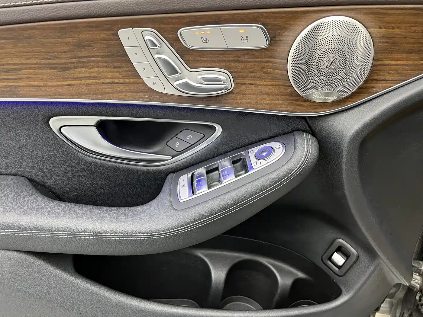 Mercedes-Benz GLC 2021 GLC 300 L 4MATIC Sporty фото 5
