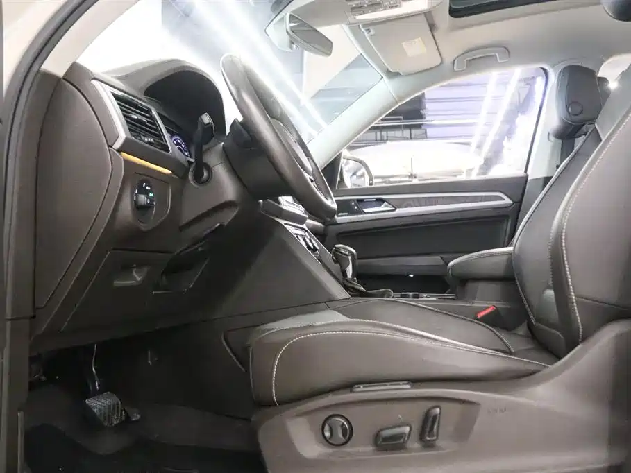 Volkswagen Teramont 2017 380TSI 4WD Flagship фото 15