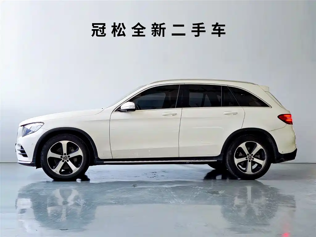 Mercedes-Benz GLC 2018 GLC 260 4MATIC Luxury фото 4