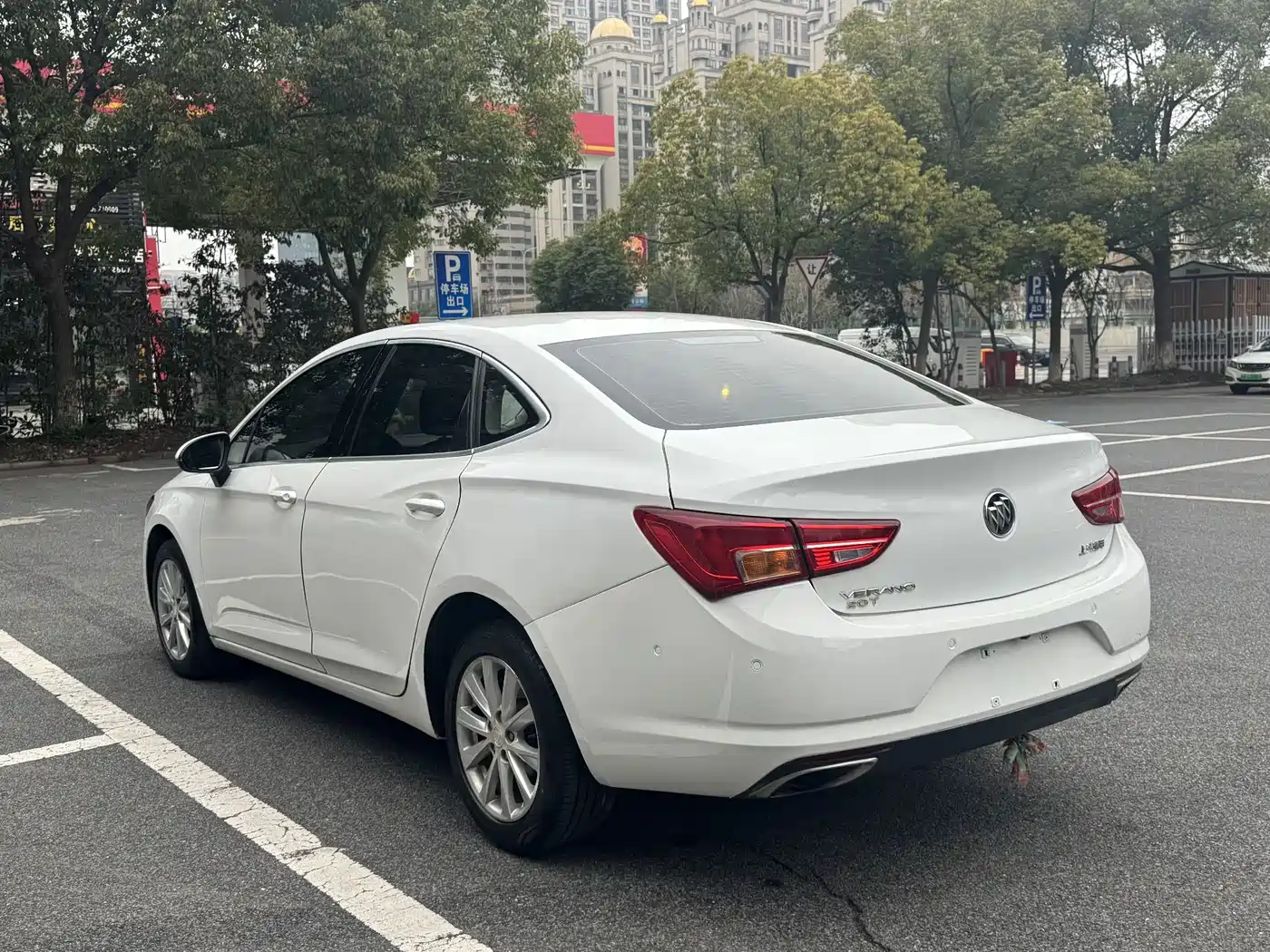 Buick Verano 2015 Sedan 20T Dual-clutch Luxury фото 6