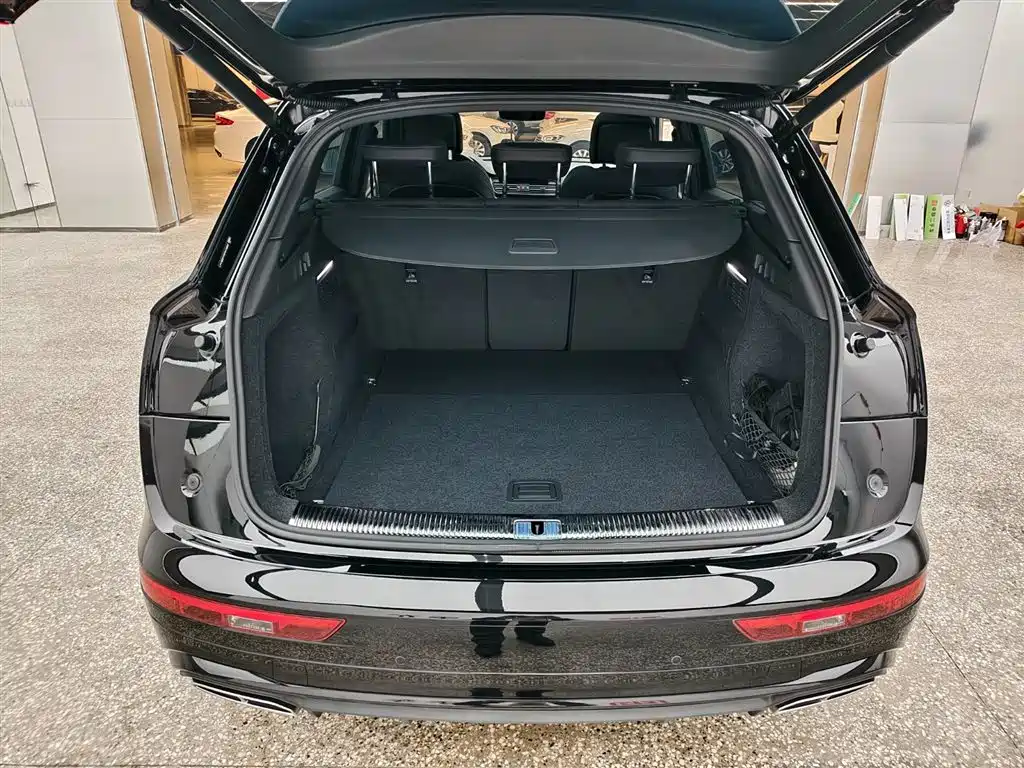 Audi Q5L 2023 40T Luxury Dynamic фото 16