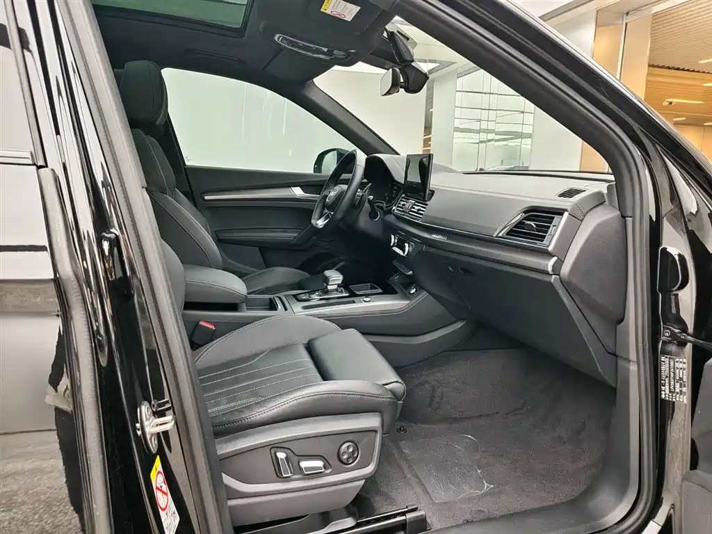 Audi Q5L 2023 40T Luxury Dynamic фото 15