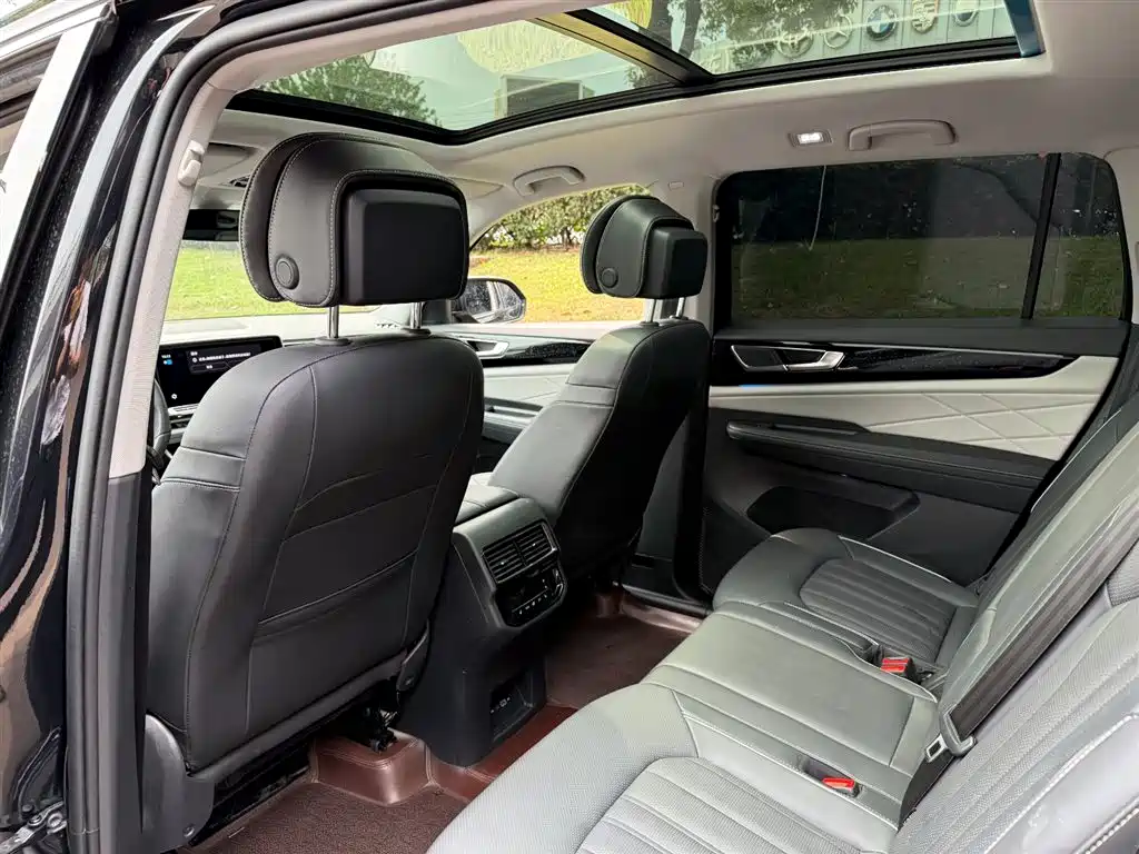 Volkswagen Teramont 2024 380TSI 4WD Prestige Luxury Edition фото 9