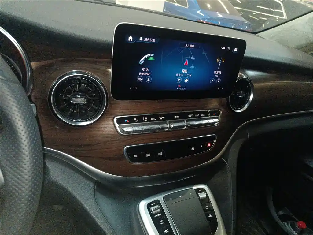 MERCEDES-BENZ V-CLASS