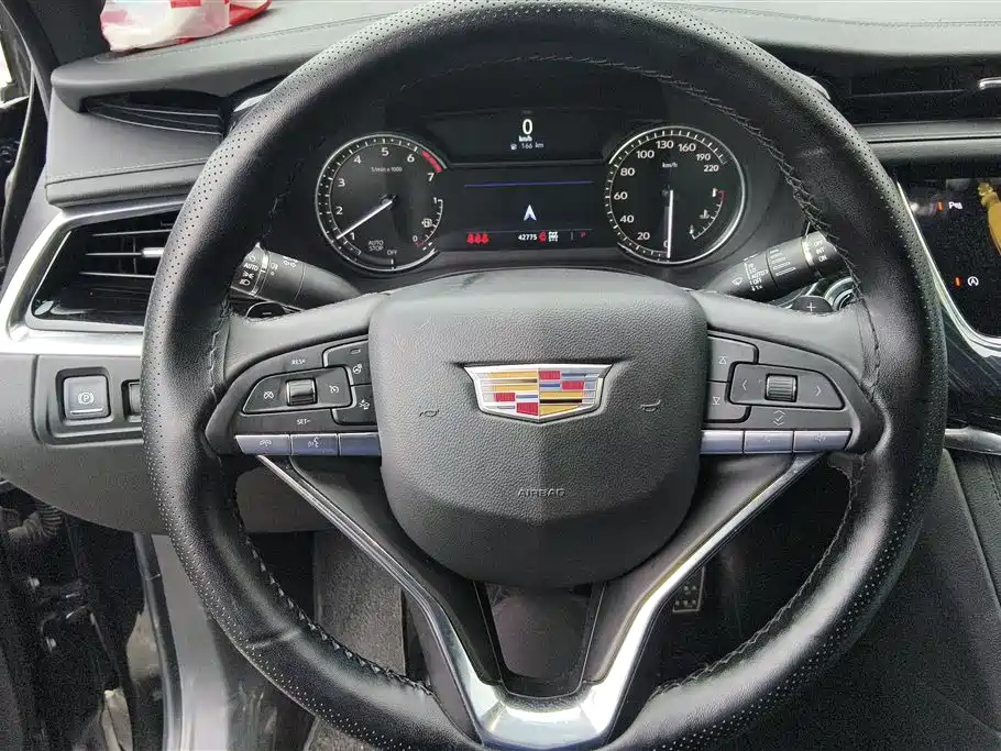 Cadillac XT6 2022 2.0T 7-Seater 4WD Luxury Edition фото 15