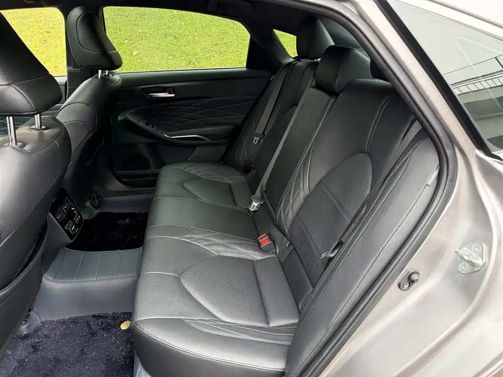 Toyota Avalon 2019 2.5L Touring Premium Edition China VI фото 10
