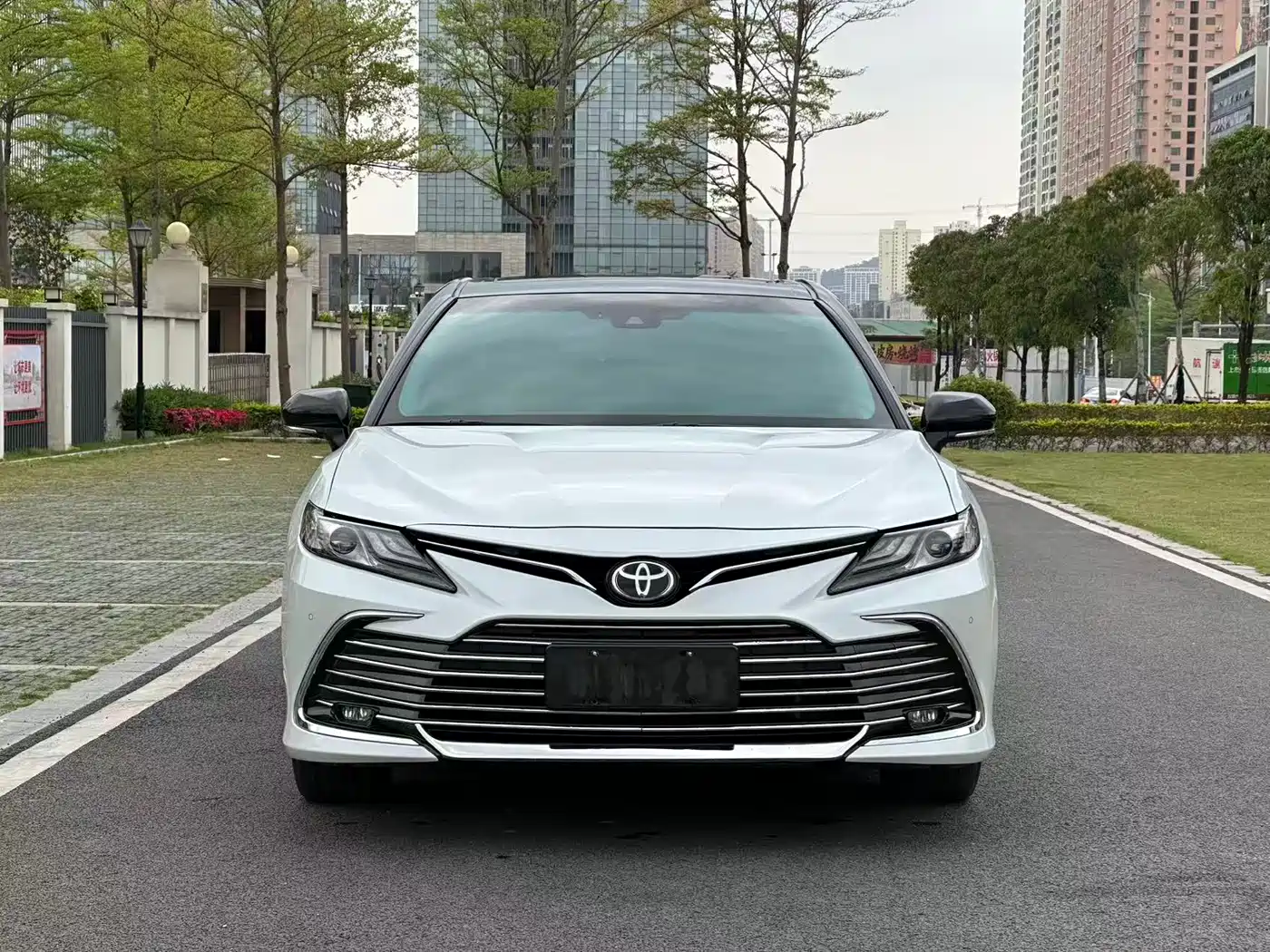 Toyota Camry 2021 2.0G Luxury Edition фото 2