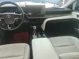 Photo 13 - Toyota Camry