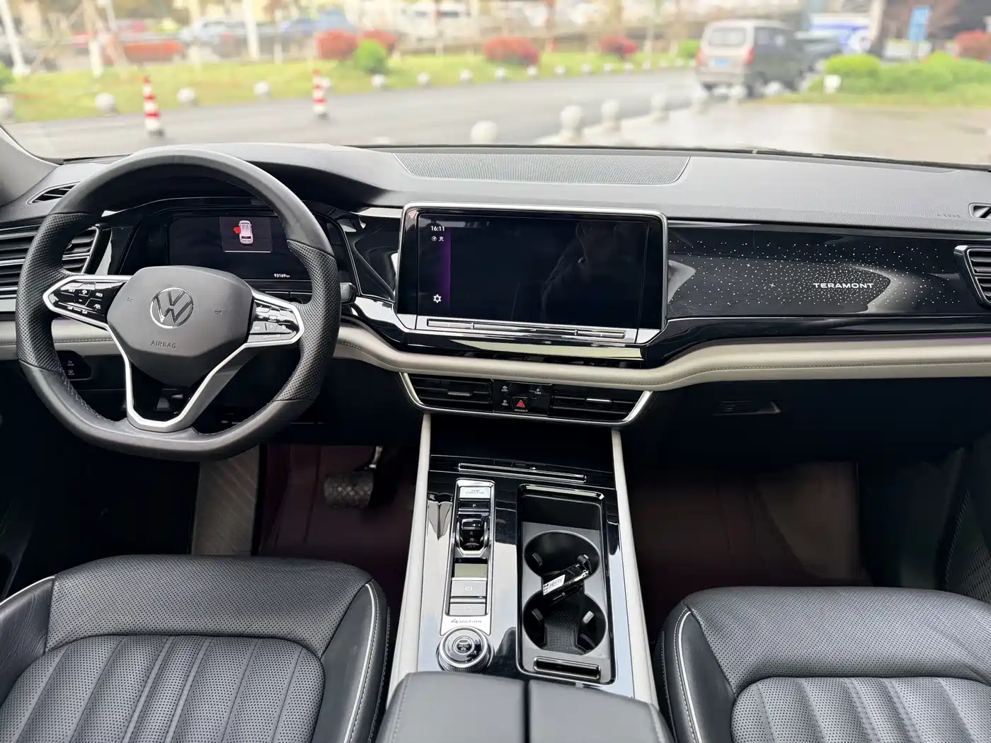 Volkswagen Teramont 2023 380TSI AWD Premium Luxury Edition фото 13