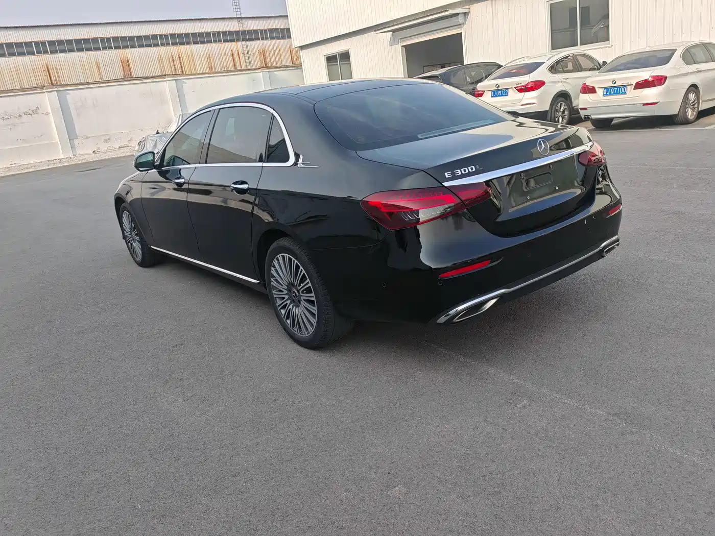 MERCEDES-BENZ E CLASS