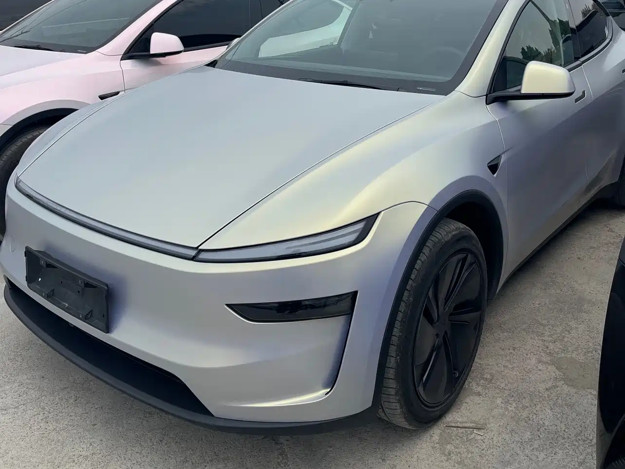 Photo 2 - Tesla Model Y