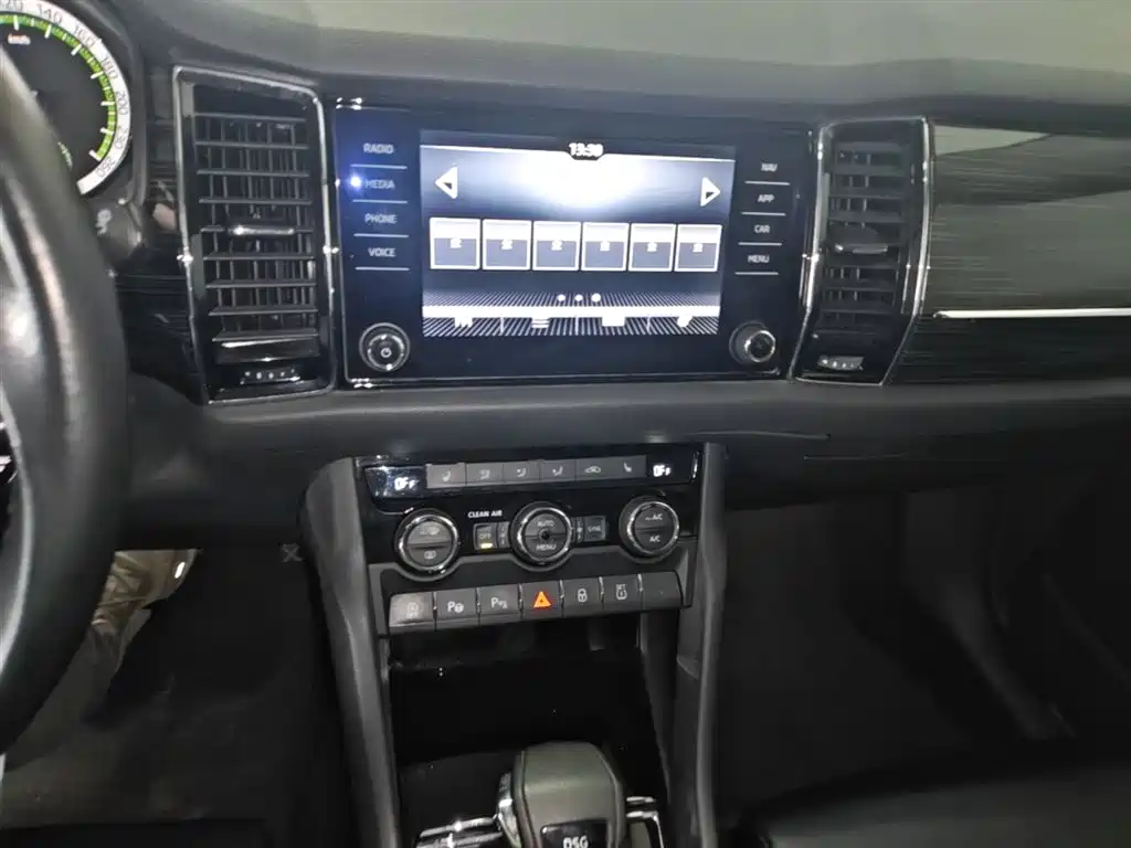 Škoda Kodiaq 2017 TSI330 7-seater 2WD Luxury Tech Edition фото 13