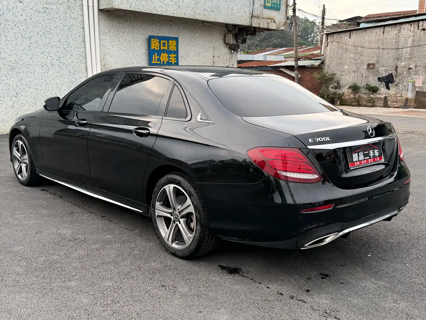 Mercedes-Benz E-Class 2019 E 200 L Sport фото 18
