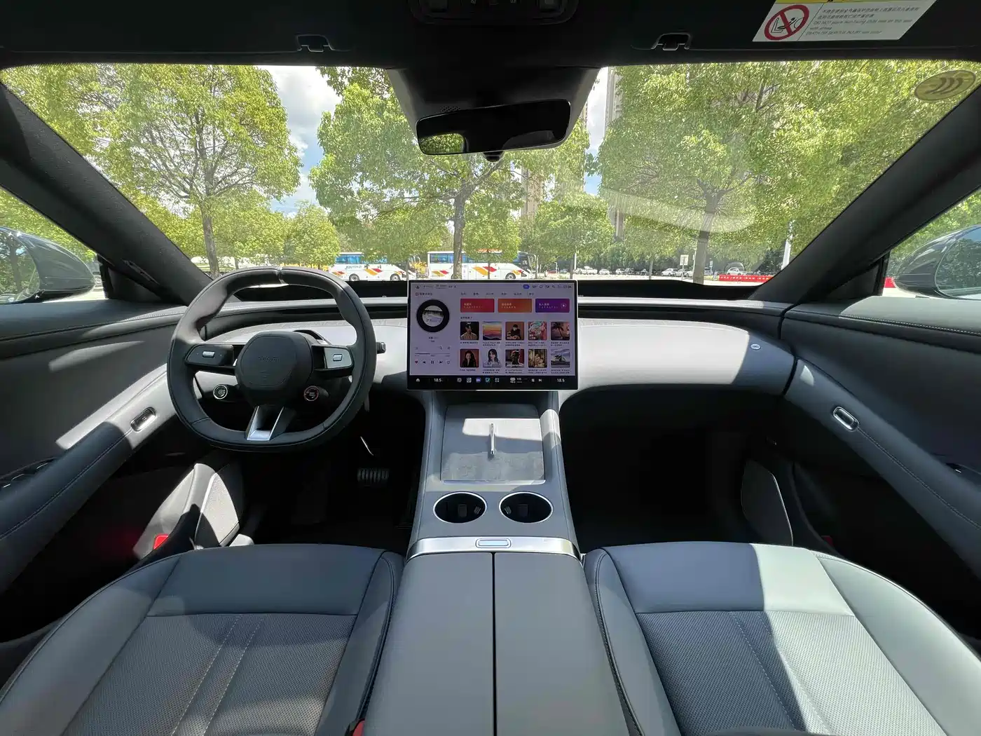 Xiaomi Auto Xiaomi YU7 2025 Extended Range RWD Edition фото 5