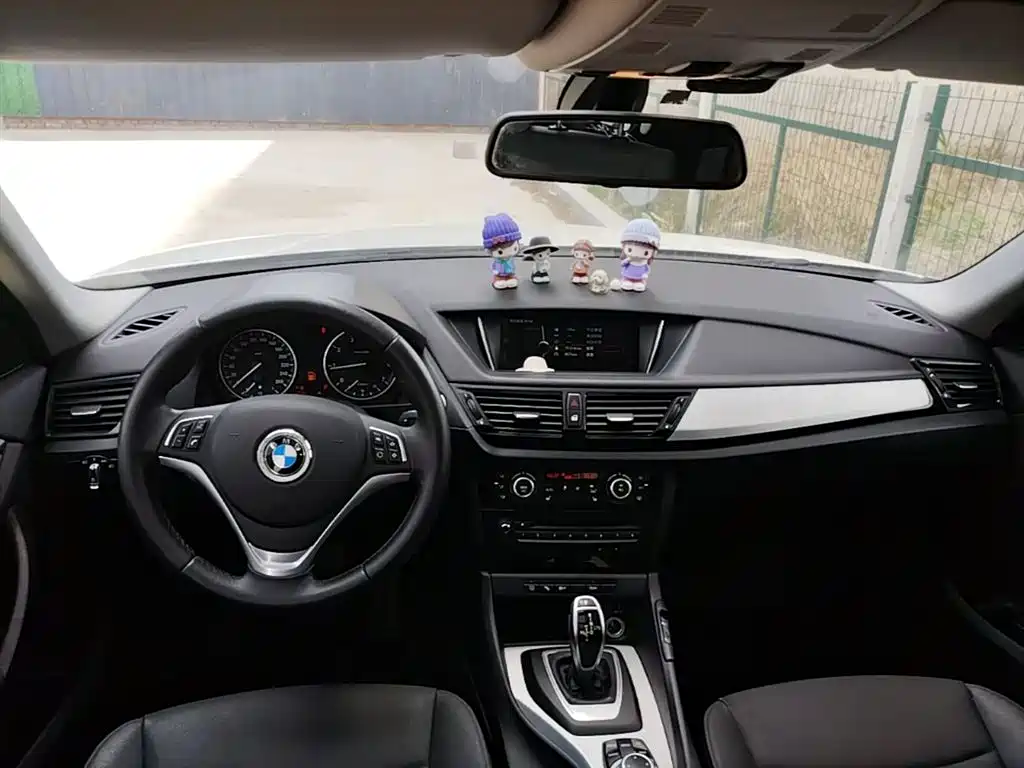 BMW X1 2014 sDrive18i Leading Edition фото 10