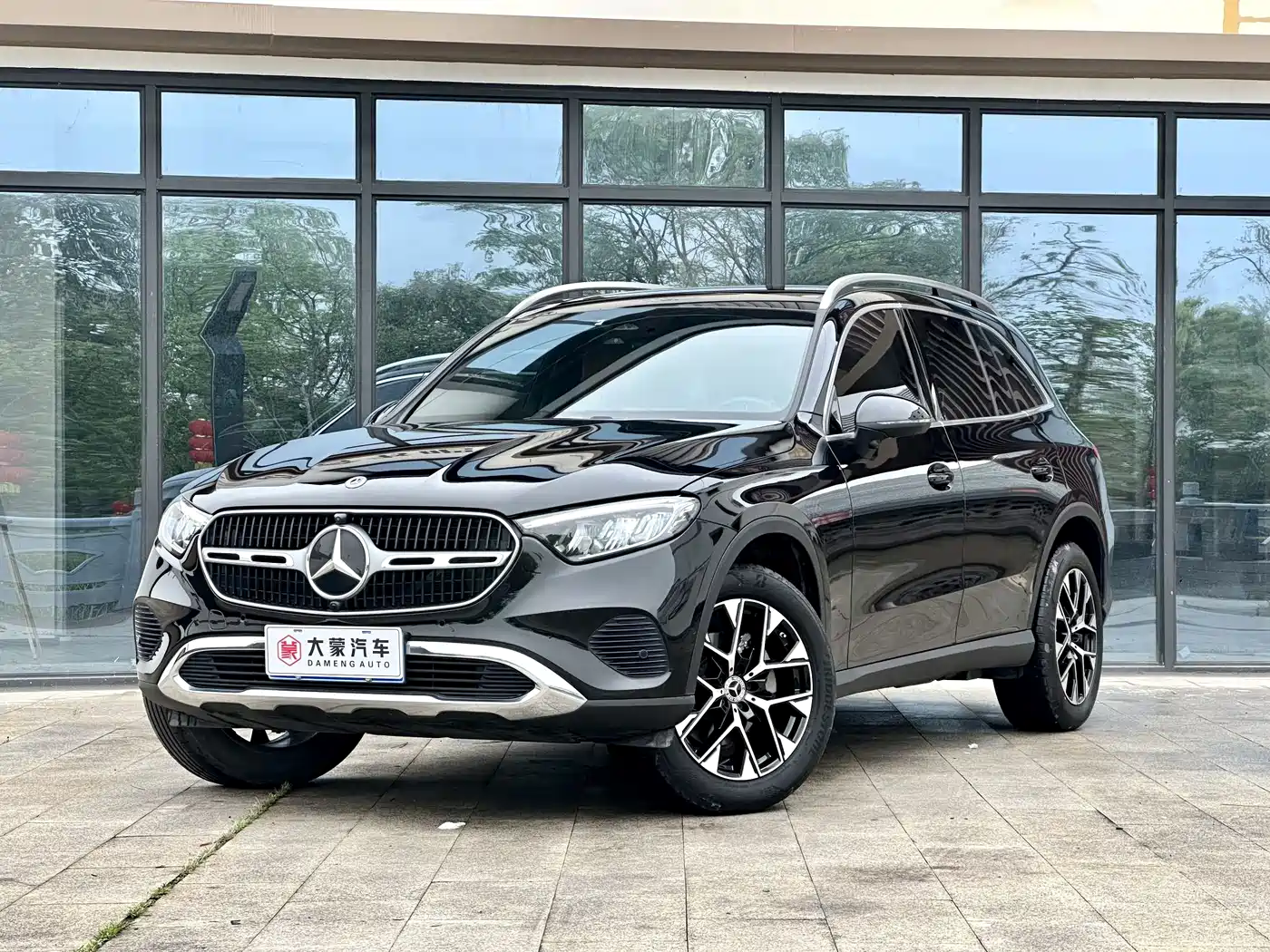 Mercedes-Benz GLC 2023 GLC 260 L 4MATIC Sport 5-seater