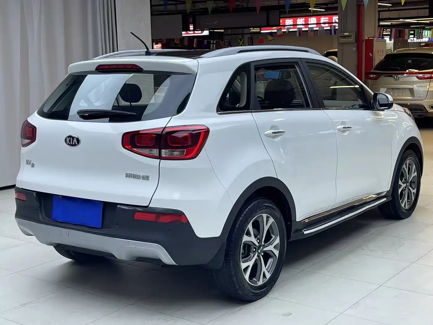 Kia KX3 Smart Run 2015 1.6L Automatic 2WD DLX фото 9