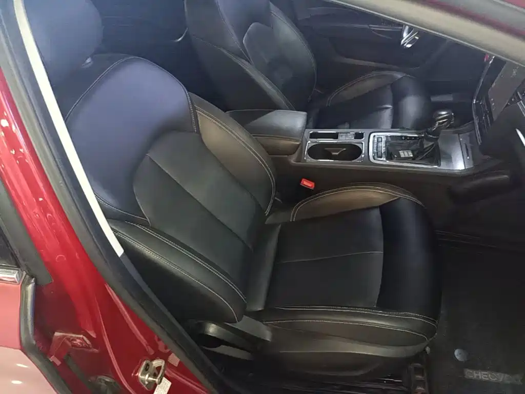 Roewe i6 2018 2017 20T Auto Internet Smart Premium Edition