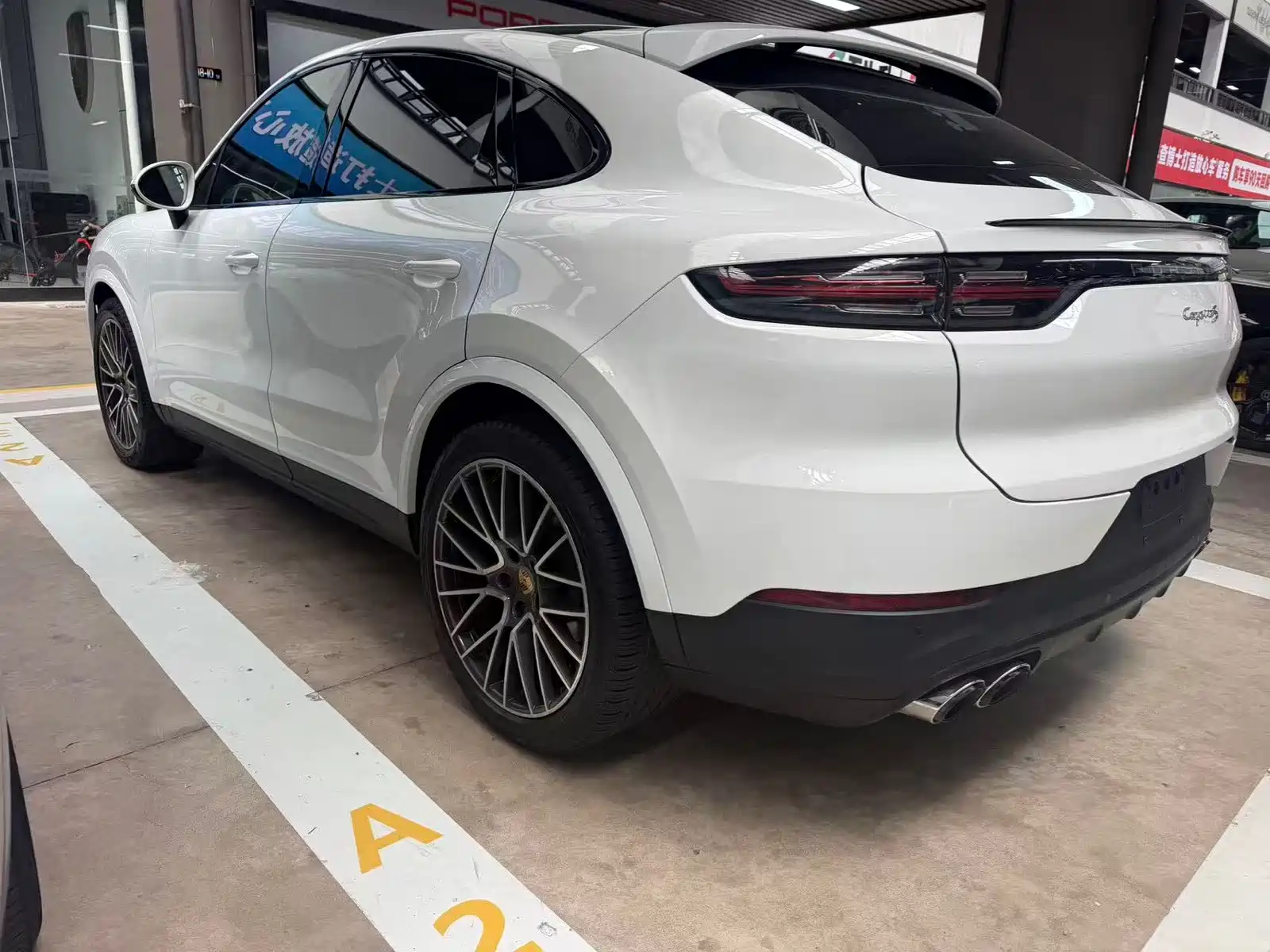 Фото 15 - Porsche Cayenne