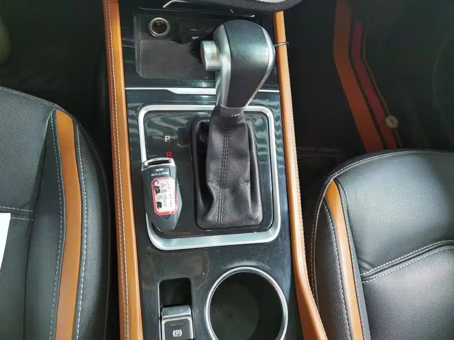 Zotye T300 2018 2017 1.5T CVT Flagship