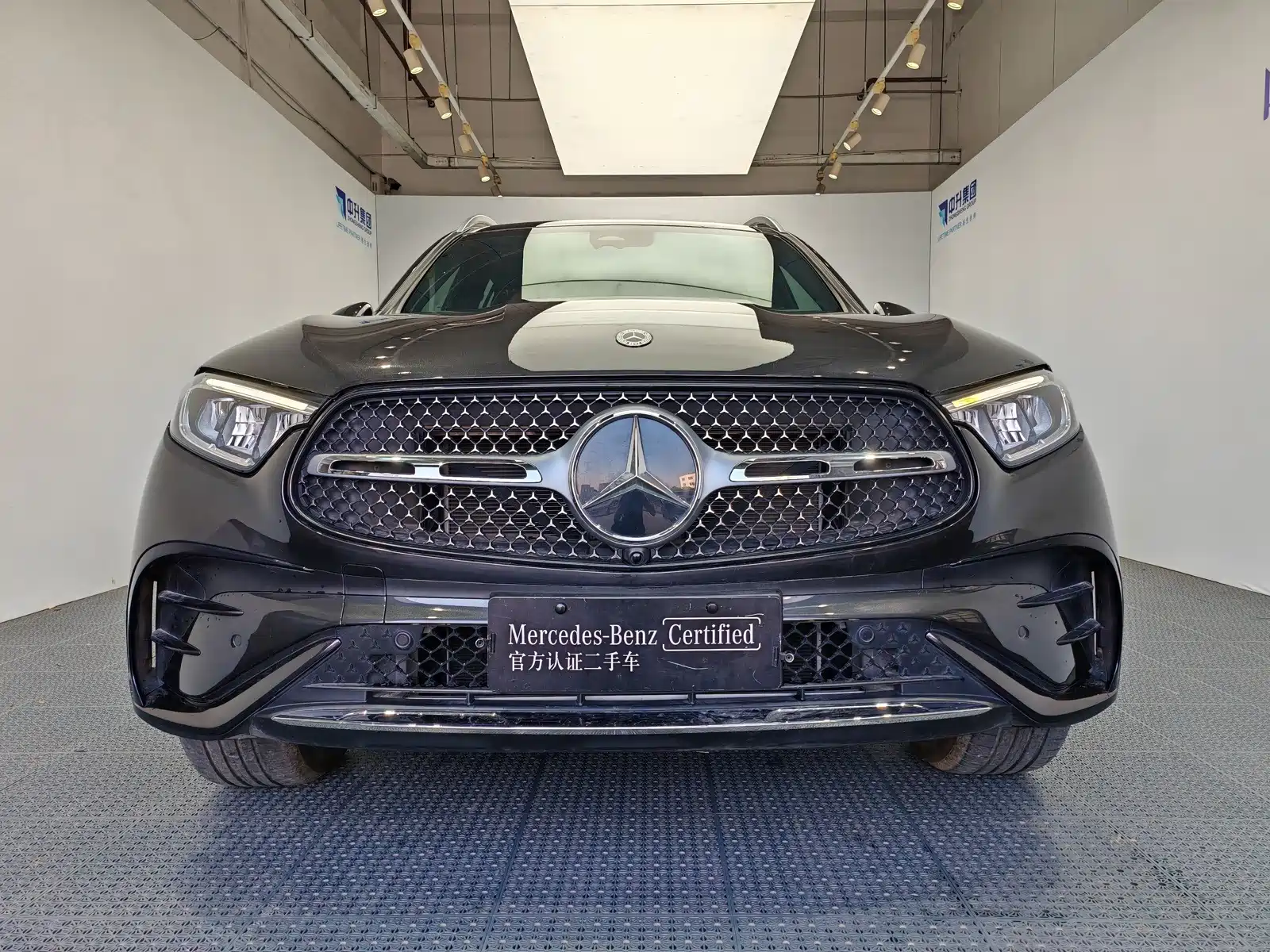 Фото 2 - Mercedes-Benz GLC