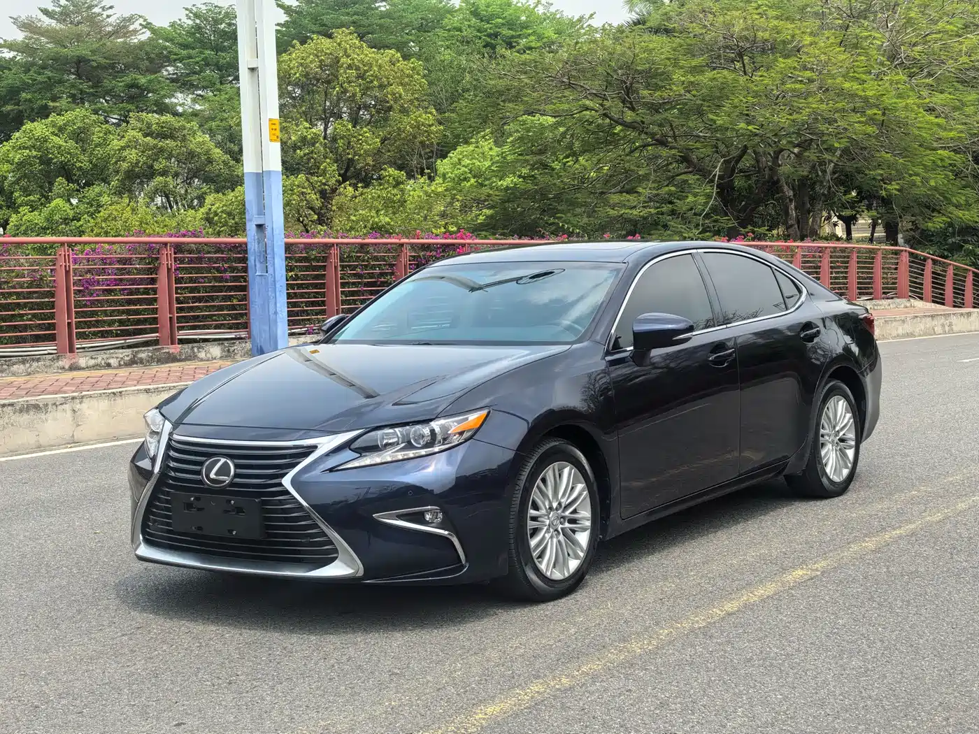 Lexus ES 2015 200 Elite Edition
