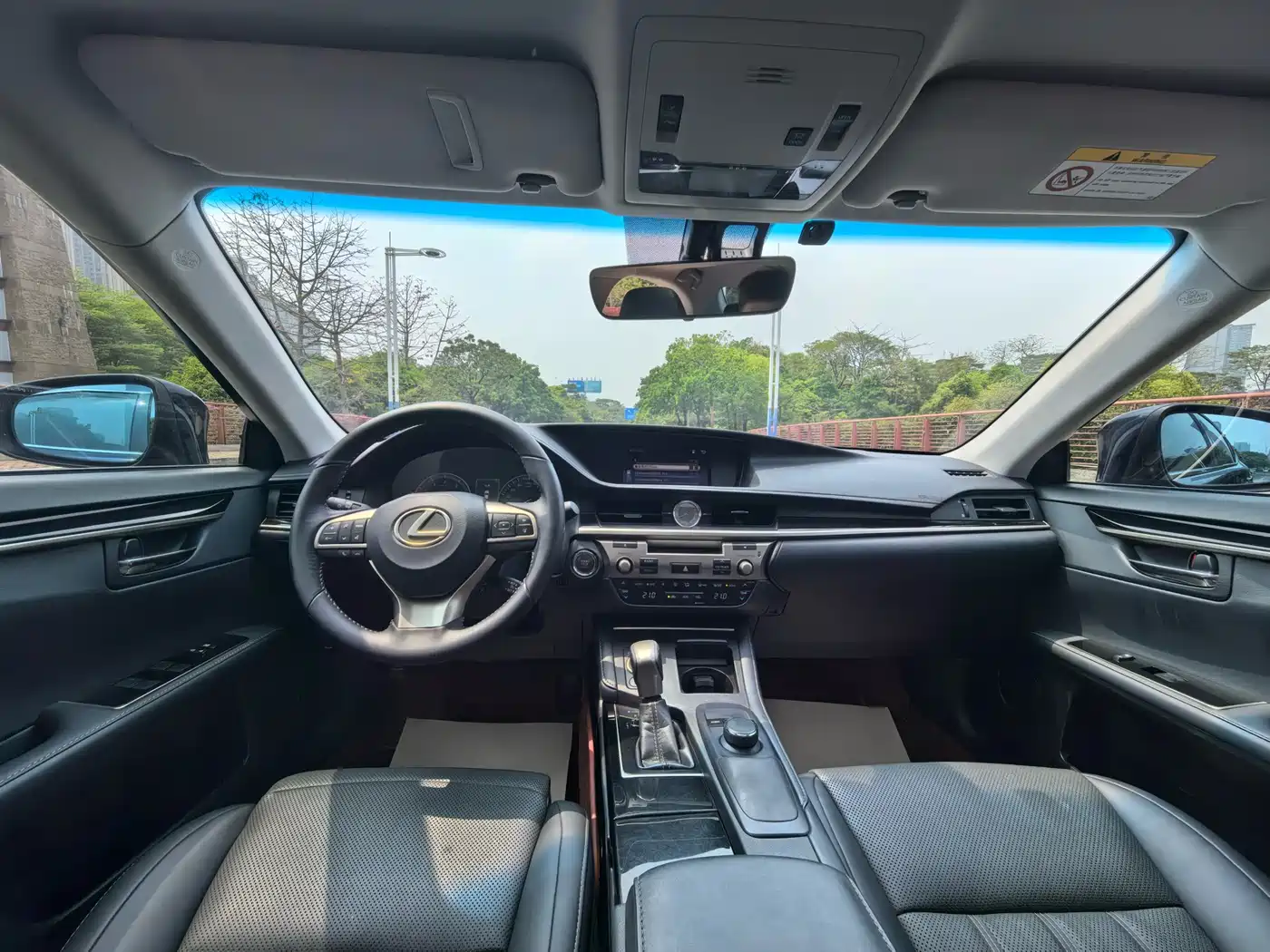 Lexus ES 2015 200 Elite Edition фото 6