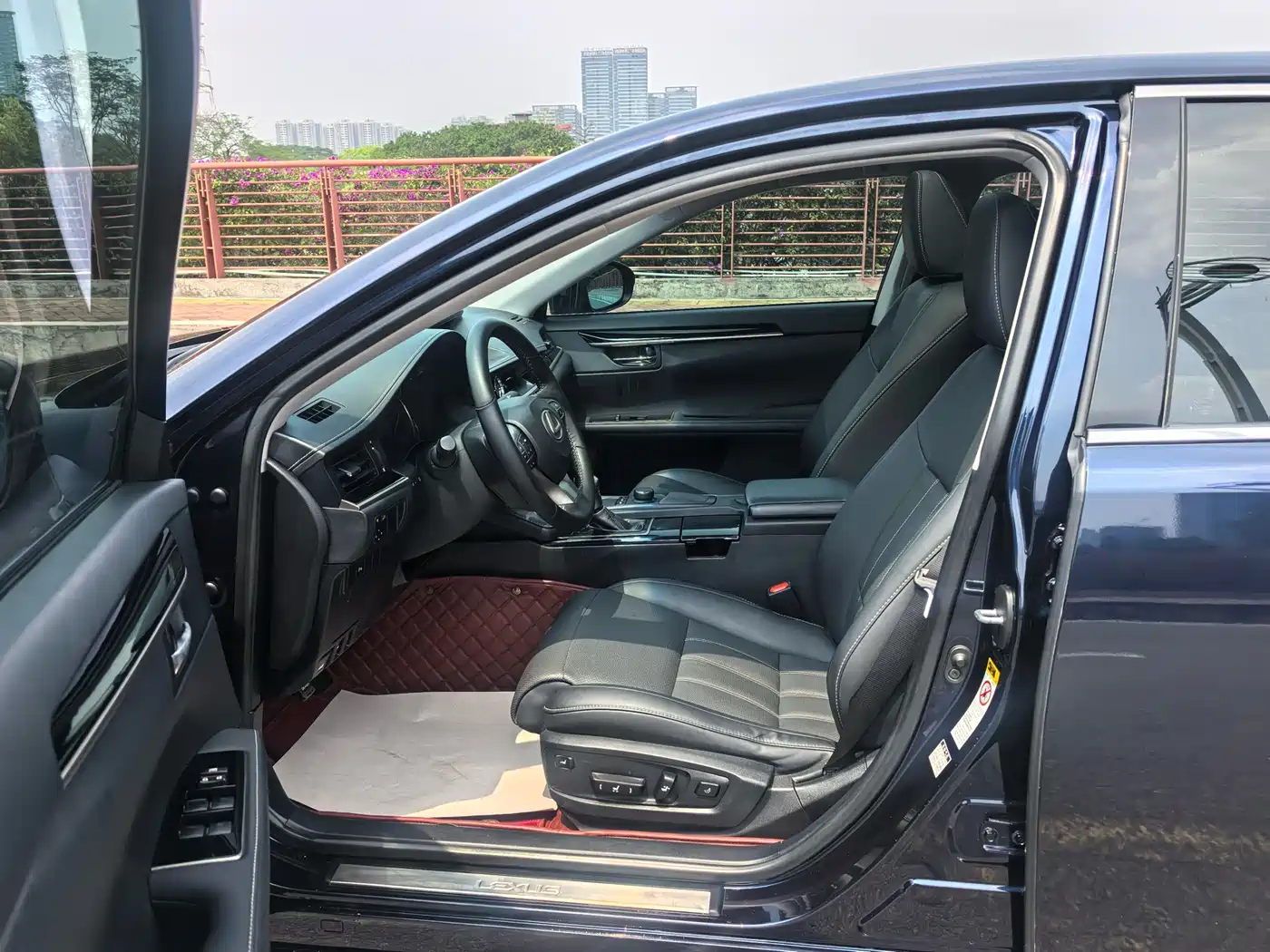 Lexus ES 2015 200 Elite Edition фото 4