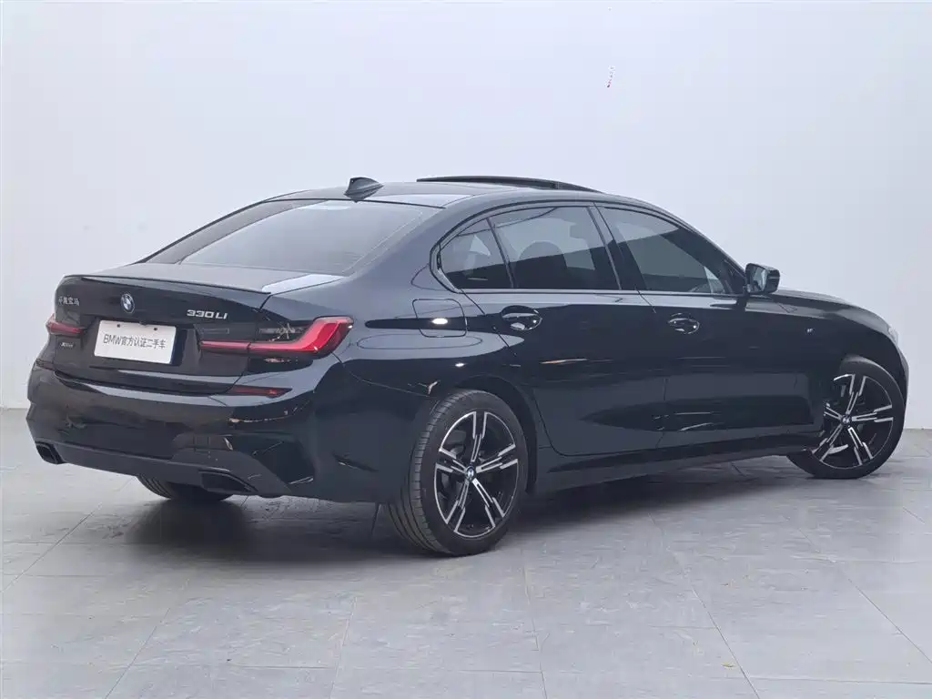 BMW 3 Series 2021 330Li xDrive M Sport Night Edition фото 4