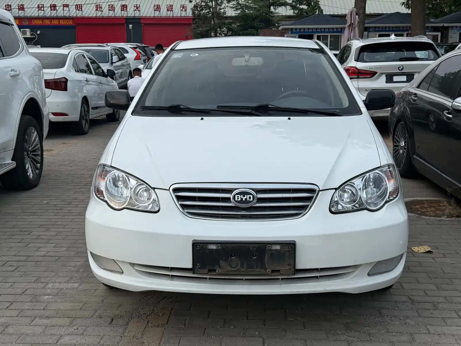 Фото 2 - BYD F3