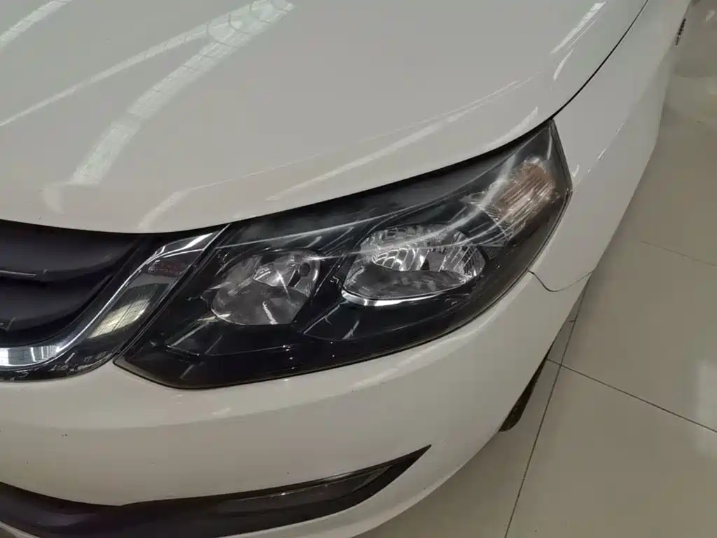 Baojun 610 2015 2014 CROSS 1.5L Manual Comfort