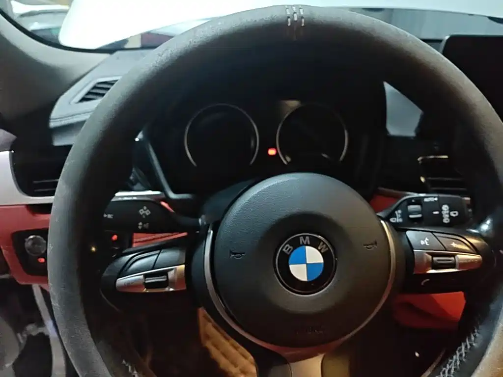 Фото 8 - BMW X2