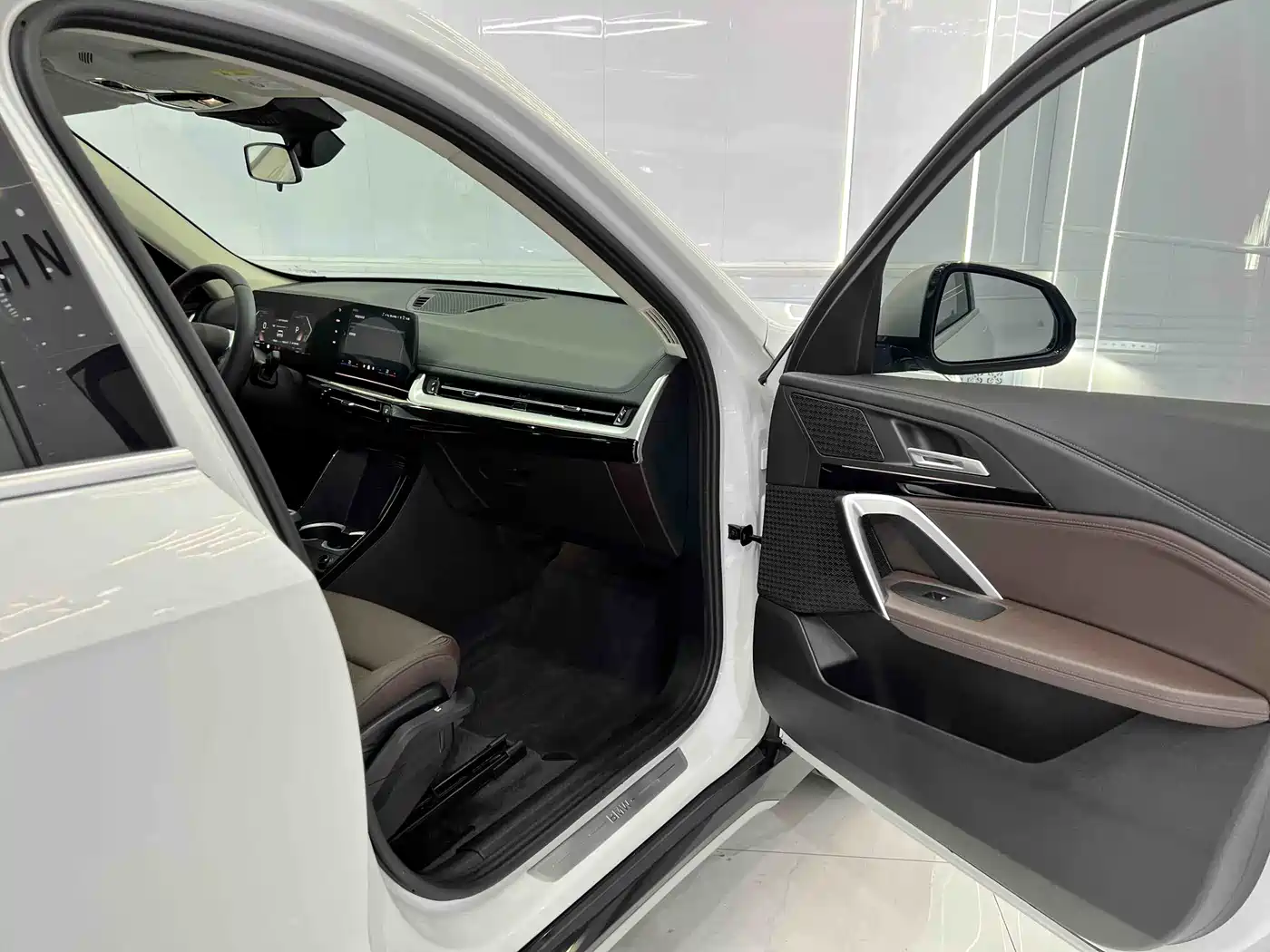 BMW X1 2023 sDrive20Li X Design Package фото 13