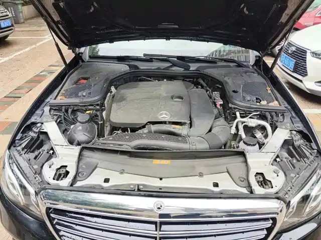Mercedes-Benz E-Class 2020 Facelift E 260 L — фото 3